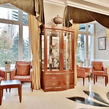 Sun Palace Wellness ホテル マリアーンスケー・ラーズニェ