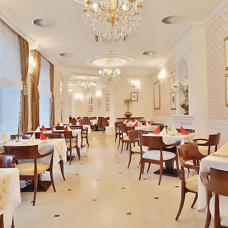 Otel Sun Palace Wellness 4*