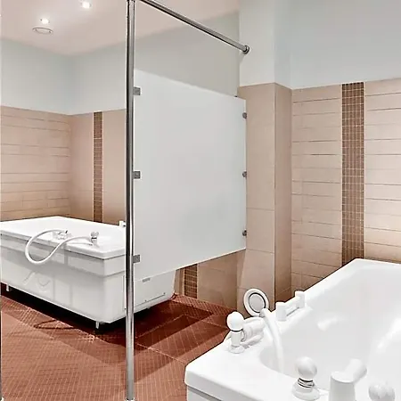 Sun Palace Wellness 酒店 4*