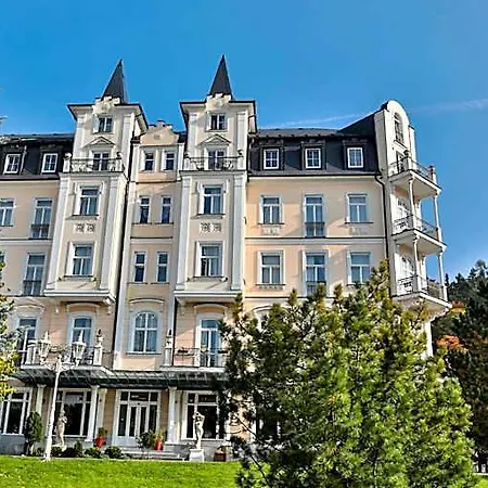 호텔 Sun Palace Wellness 마리안스케 라즈네
