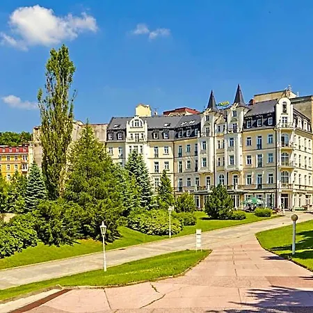 호텔 Sun Palace Wellness 마리안스케 라즈네